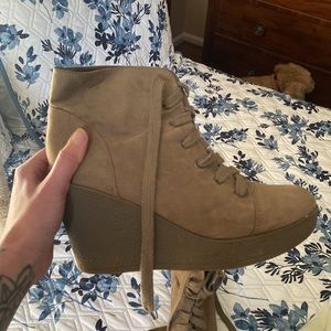 Wedge hell booties